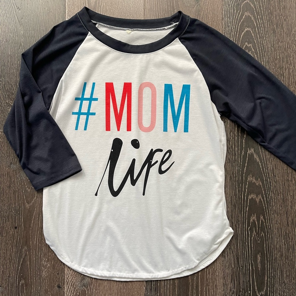 women’s raglan